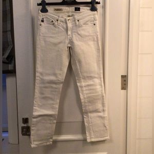 AG Stilt Crop White Jean